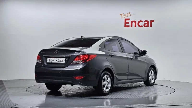 Hyundai Accent