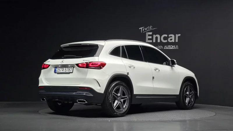 Mercedes-Benz GLA-Class