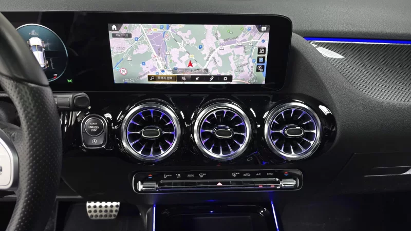 Mercedes-Benz GLA-Class