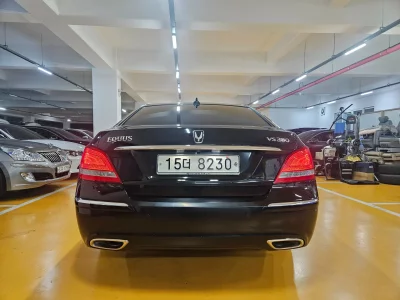 Hyundai Equus