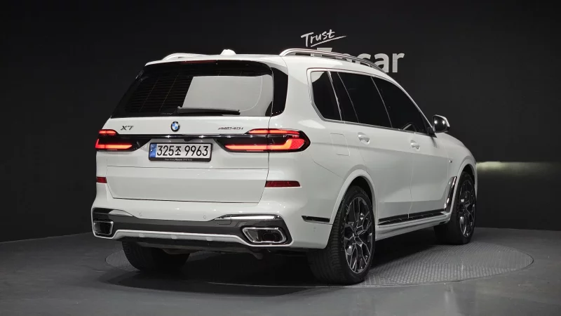 BMW X7