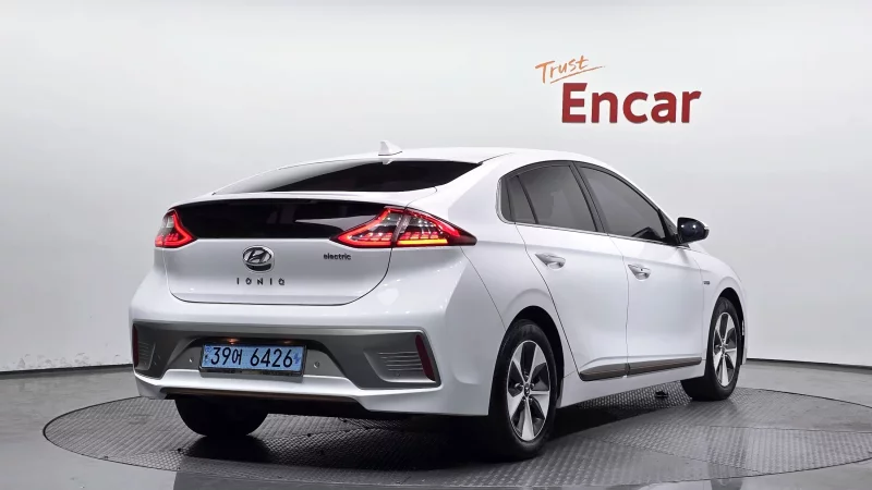 Hyundai Ioniq