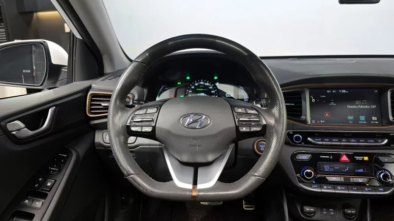 Hyundai Ioniq