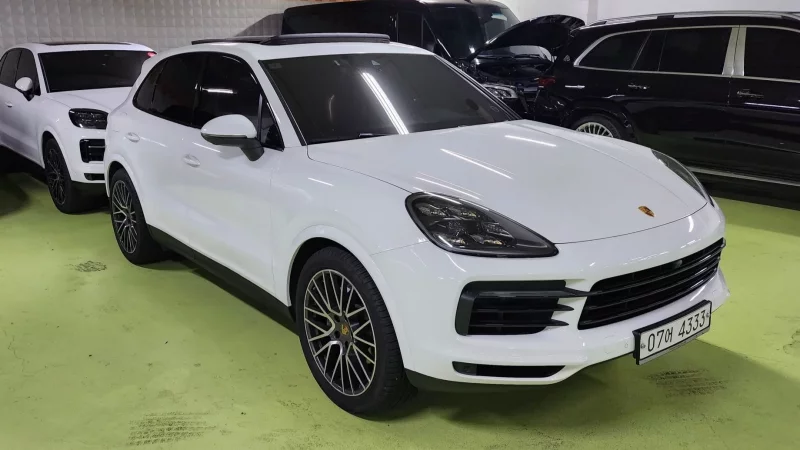 Porsche CAYENNE