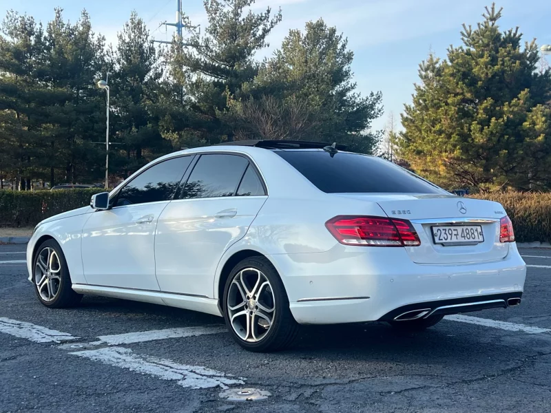 Mercedes-Benz E-Class