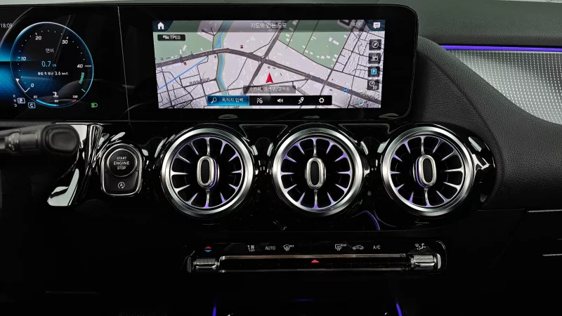 Mercedes-Benz GLA-Class