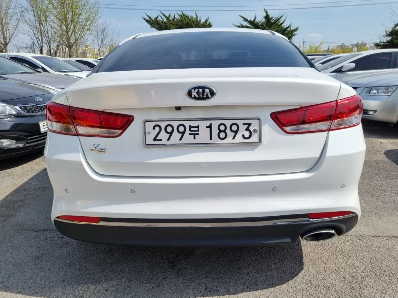 Kia K5