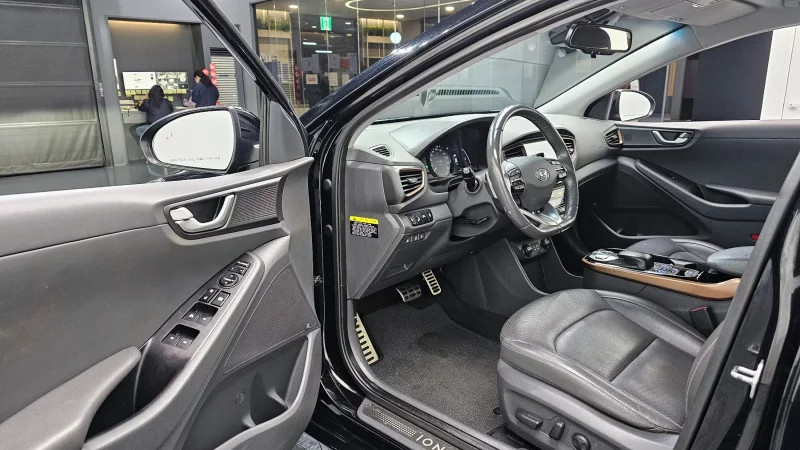 Hyundai Ioniq