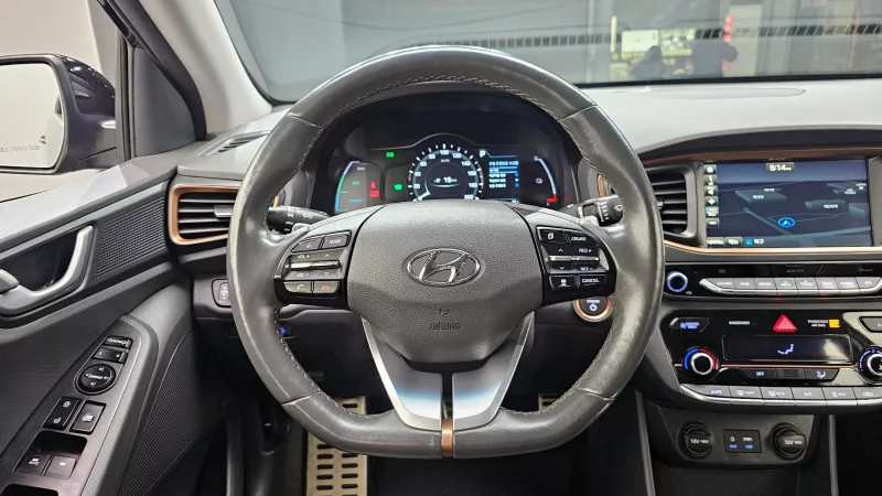 Hyundai Ioniq