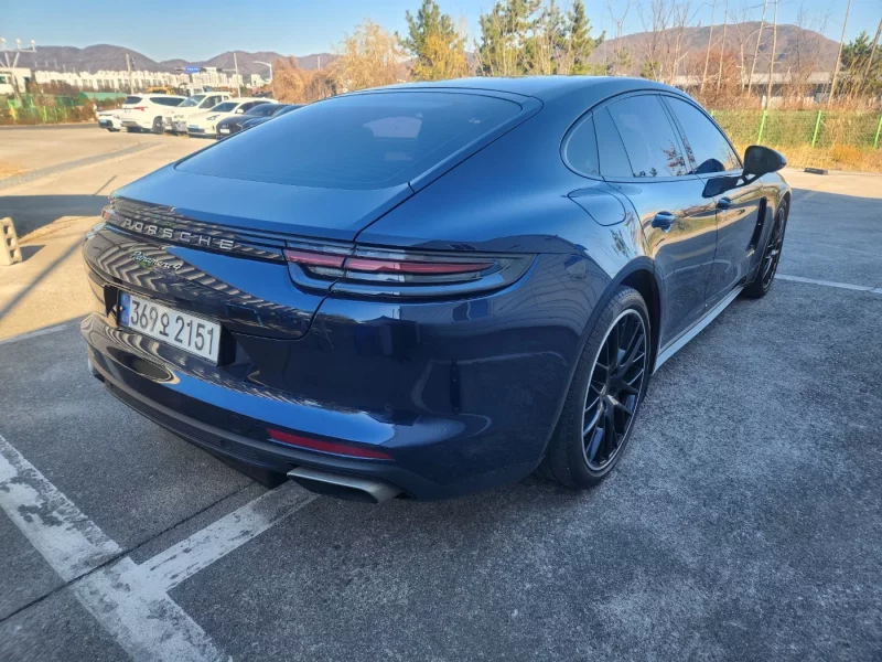 Porsche PANAMERA