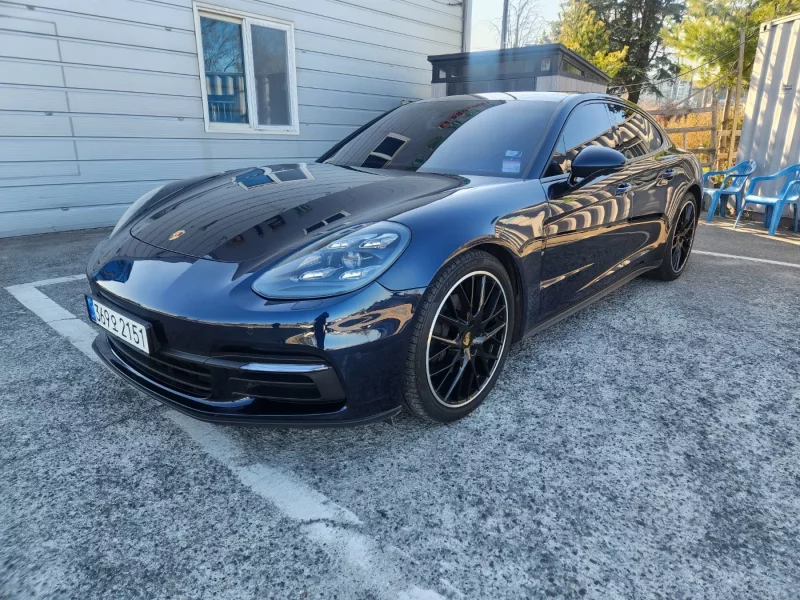 Porsche PANAMERA