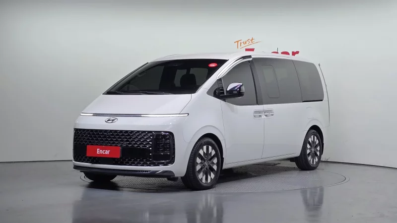 Hyundai Staria