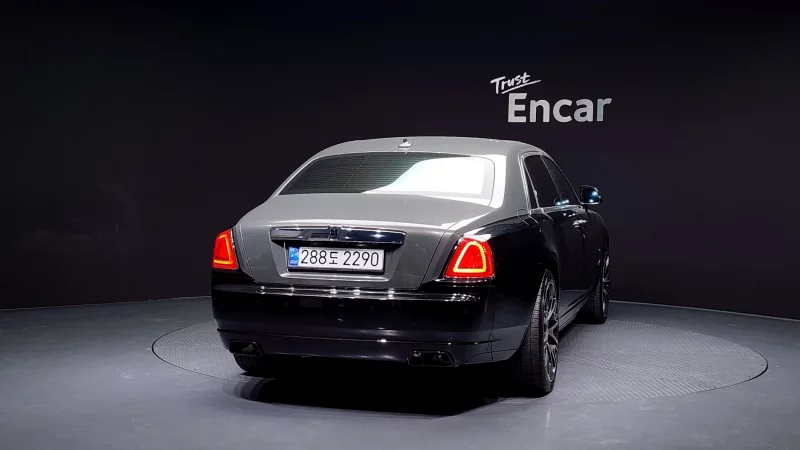 Rolls-Royce GHOST