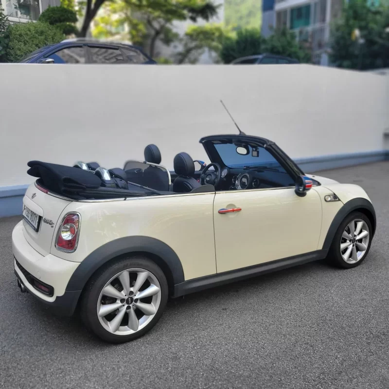 MINI Cooper Convertible