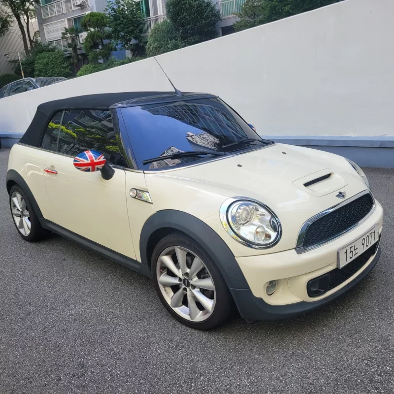 MINI Cooper Convertible