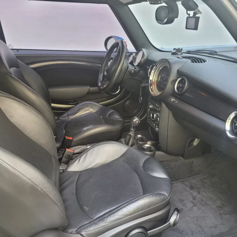 MINI Cooper Convertible