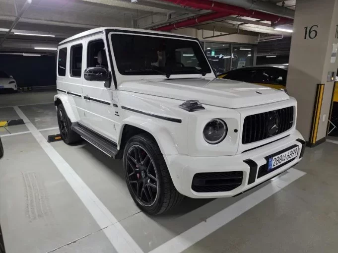 Mercedes-Benz G-Class
