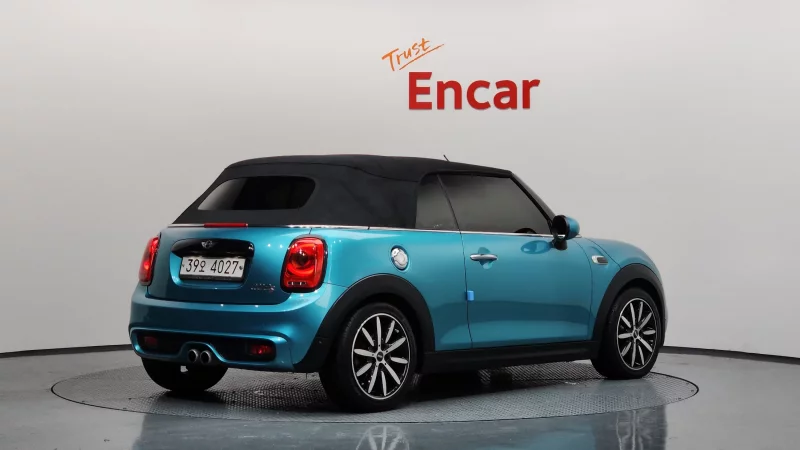 MINI Cooper Convertible