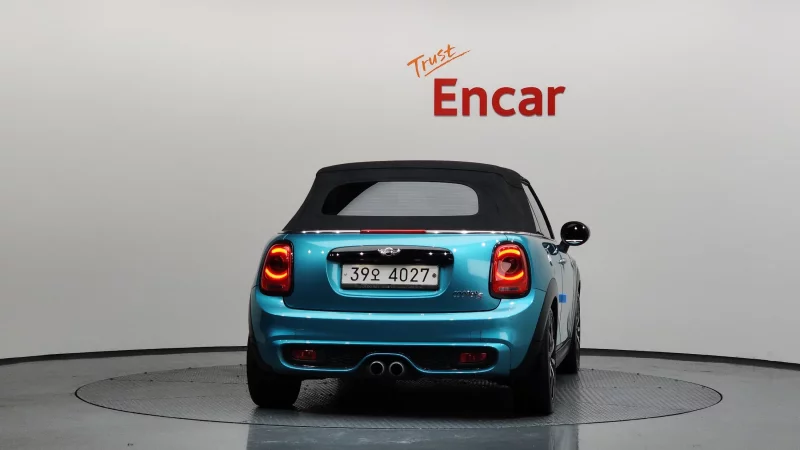 MINI Cooper Convertible