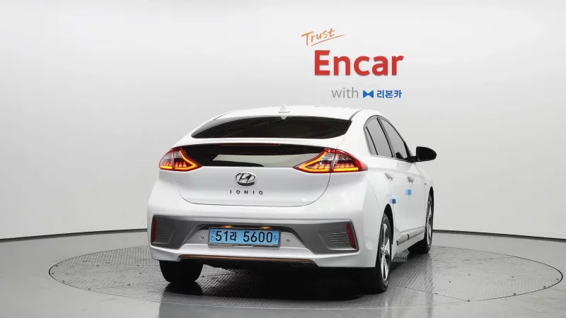 Hyundai Ioniq