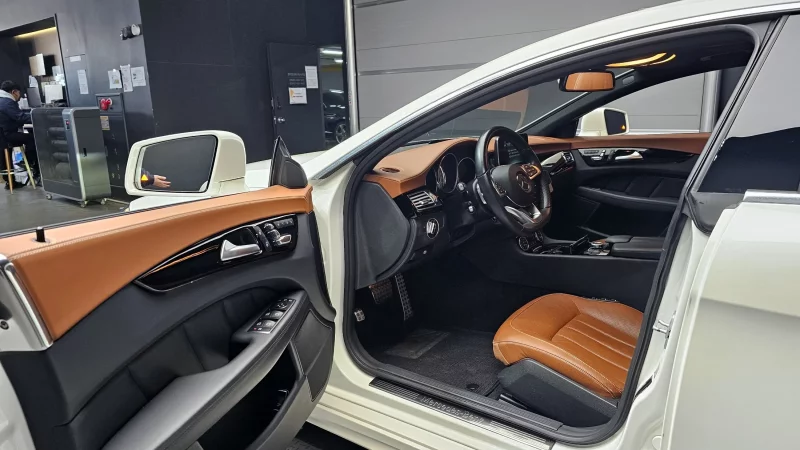 Mercedes-Benz CLS-Class