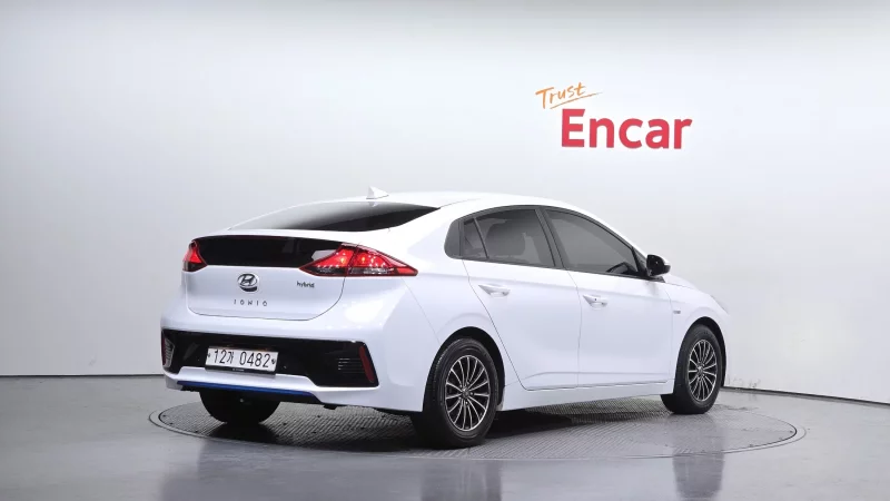Hyundai Ioniq