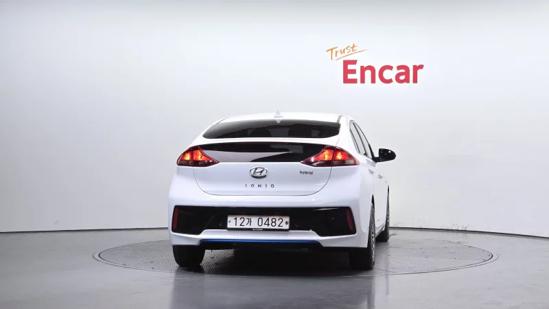 Hyundai Ioniq