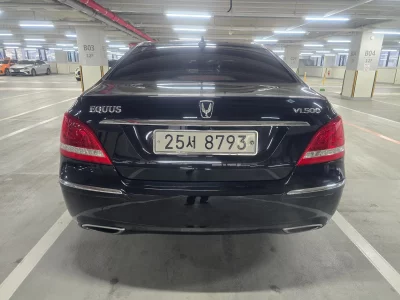 Hyundai Equus