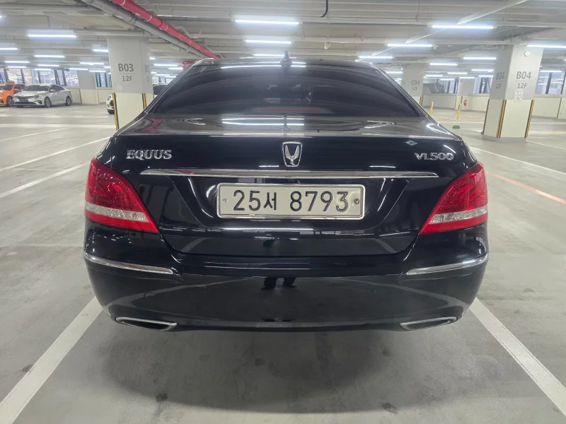 Hyundai Equus