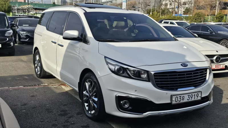 Kia Carnival