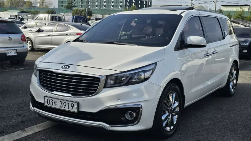 Kia Carnival