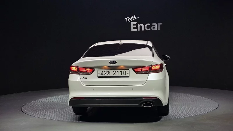 Kia K5