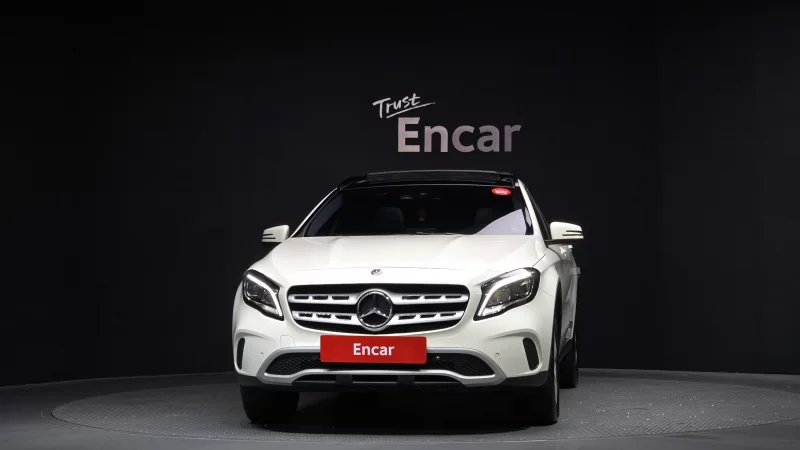 Mercedes-Benz GLA-Class