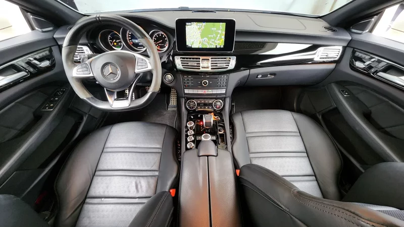 Mercedes-Benz CLS-Class