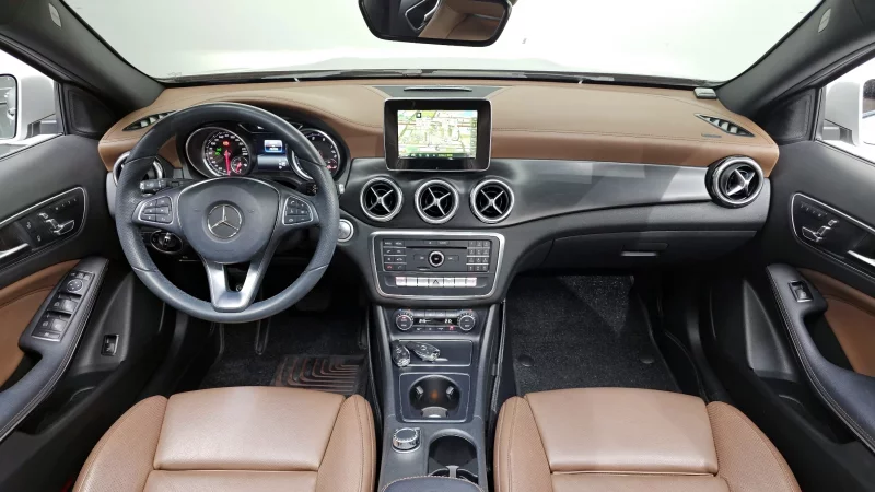 Mercedes-Benz GLA-Class