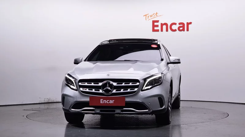 Mercedes-Benz GLA-Class