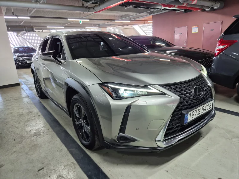 Lexus UX