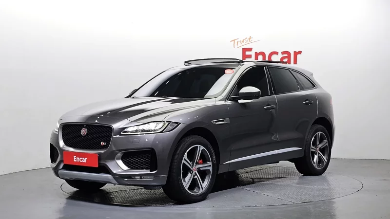 Jaguar F-PACE