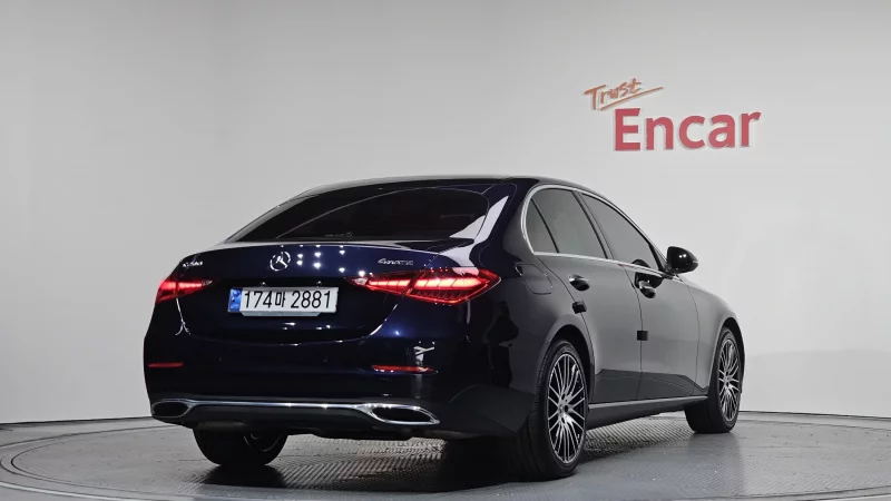 Mercedes-Benz C-Class