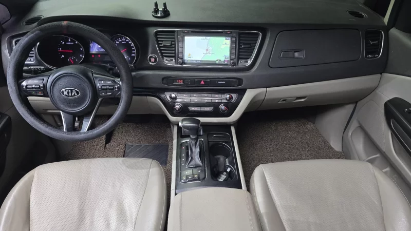 Kia Carnival