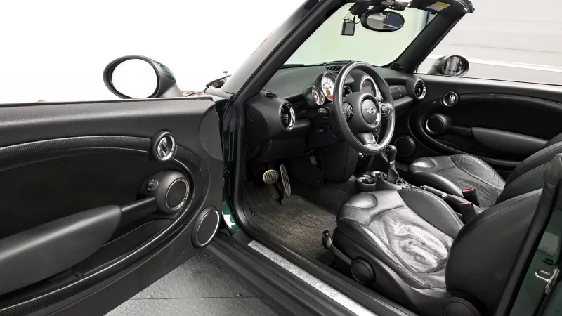 MINI Cooper Convertible