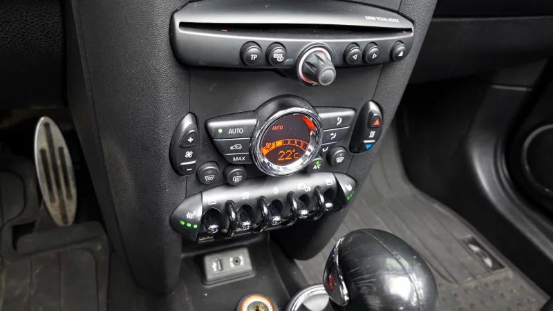 MINI Cooper Convertible