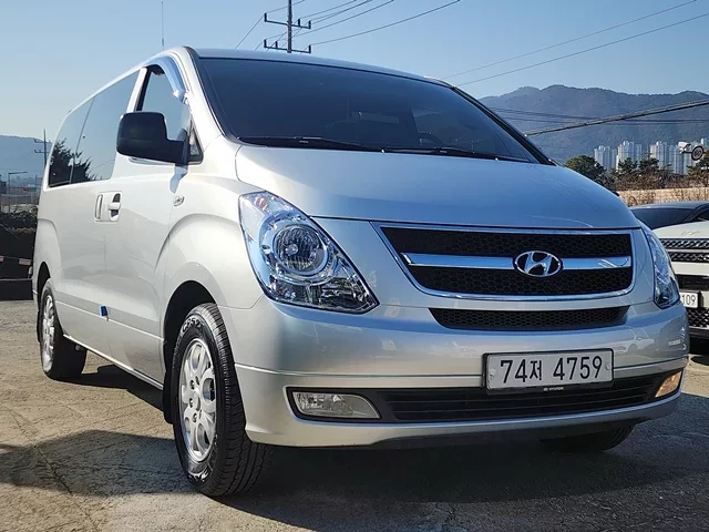 Hyundai Starex