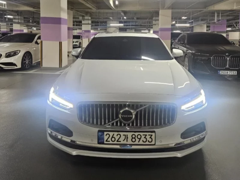 Volvo S90