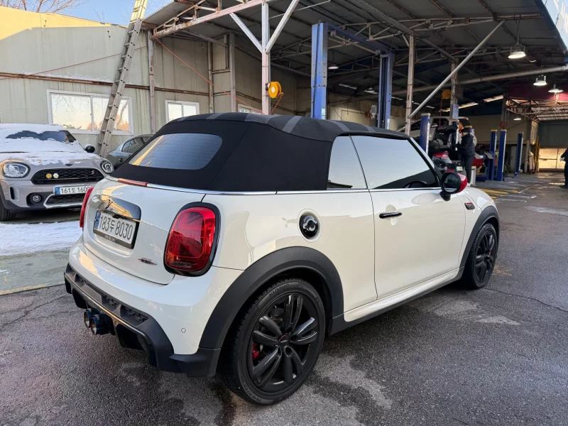 MINI Cooper Convertible