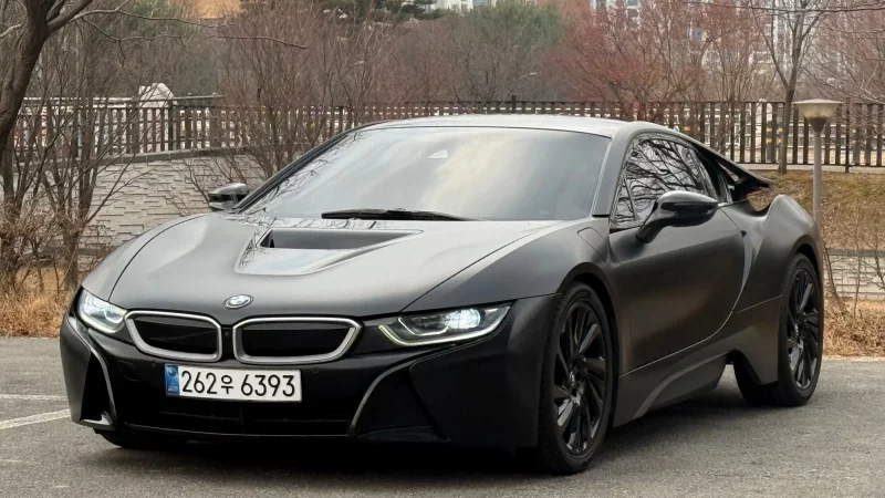 BMW i8
