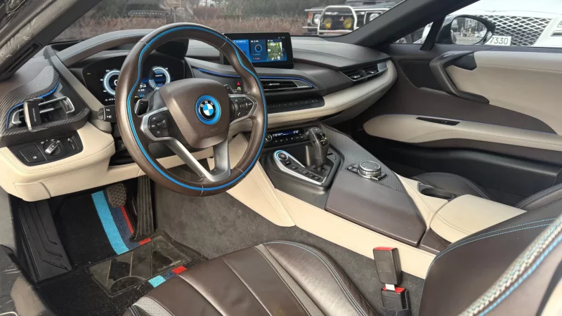 BMW i8