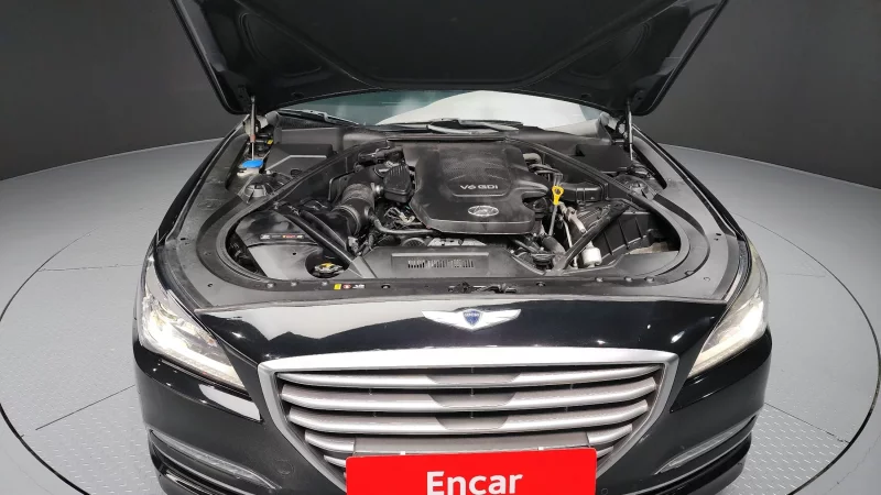 Hyundai Genesis