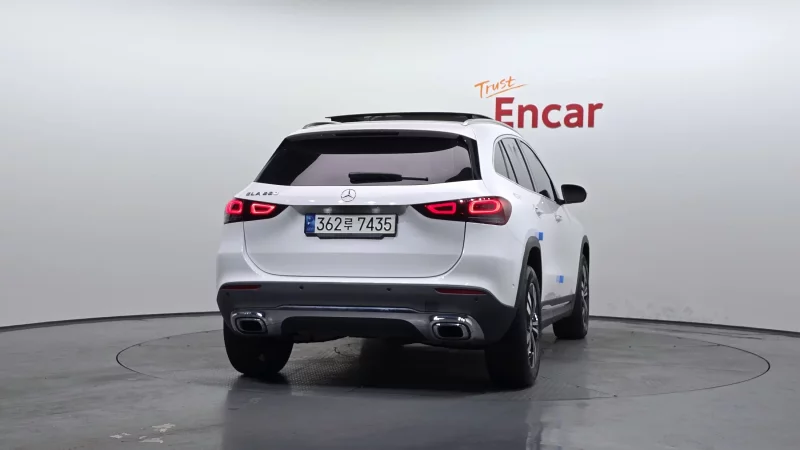 Mercedes-Benz GLA-Class