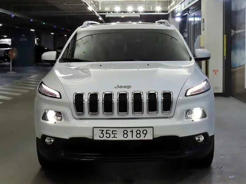 Jeep CHEROKEE